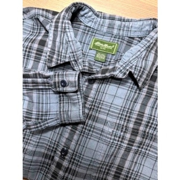 Eddie Bauer Mens Flannel Plaid Button Up Shirt Sz L Blue Plaid Outdoor Campfire - Picture 2 of 9